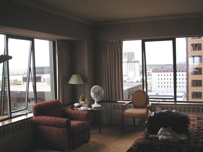 Anchorage suite.jpg 56.2K